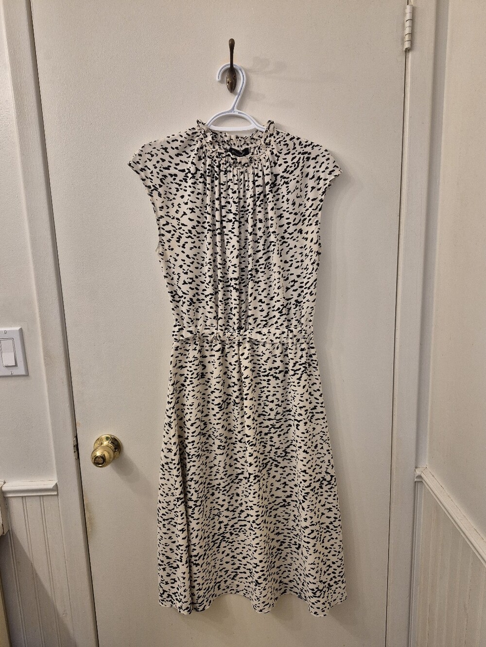 BANANA REPUBLIC Leopard Print Midi Dress Ruffle Collar Size 6 Petite